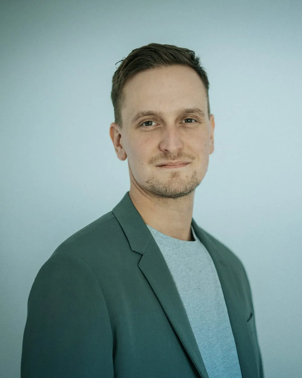 Porträtfoto von Dominik Reckziegel